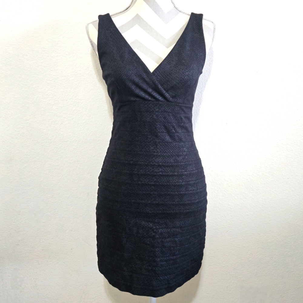 EXPRESS Black Snake Print Sleeveless V-Neck Bandage Dress Size Small